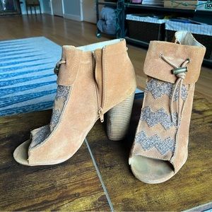 house of harlow suede beaded open toe booties - size 10